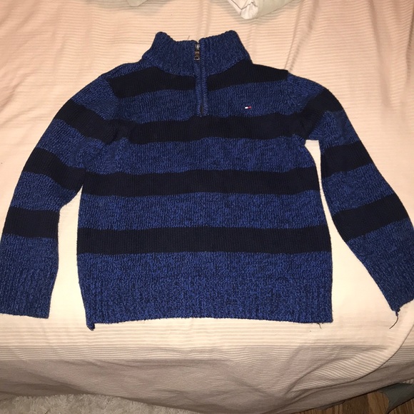 Boys Tommy Hilfiger sweatshirt - Picture 1 of 2